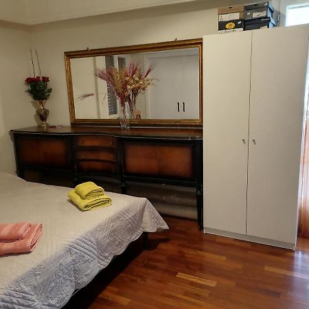Kомната Гостья Apartment Athens Luaran gambar